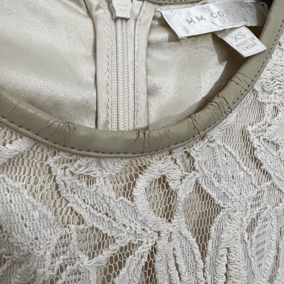 MM Couture Cream Lace Sleeveless Dress With Peplum Size XS - Picture 3 of 4